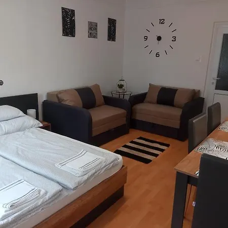 Apartment Merrelax Apartman Miskolc